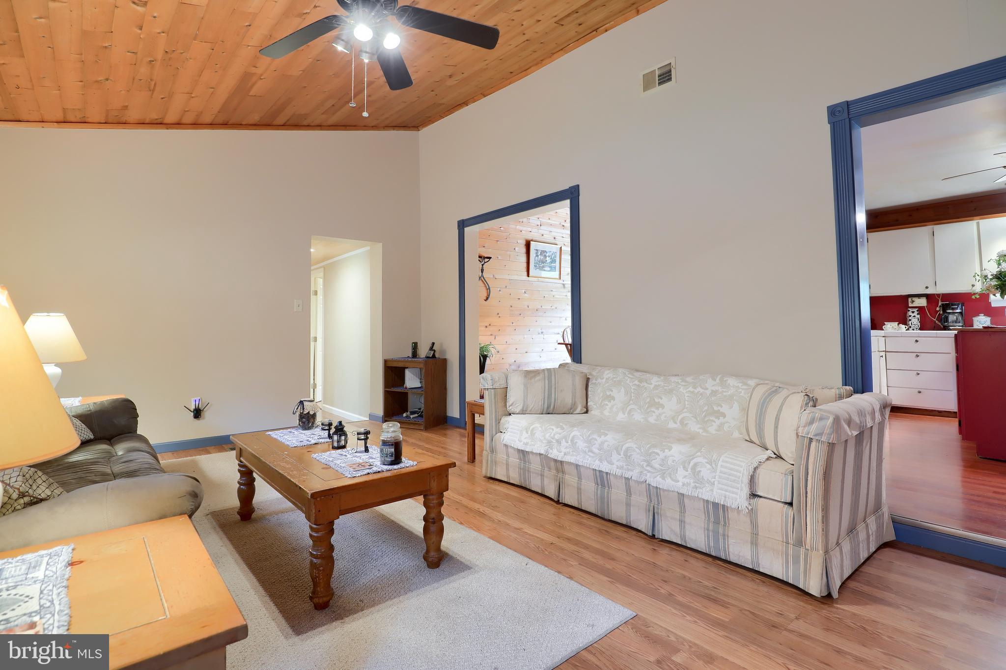 112 Oak Road Conestoga, PA 17516 - Photo 5 of 44 Living Room