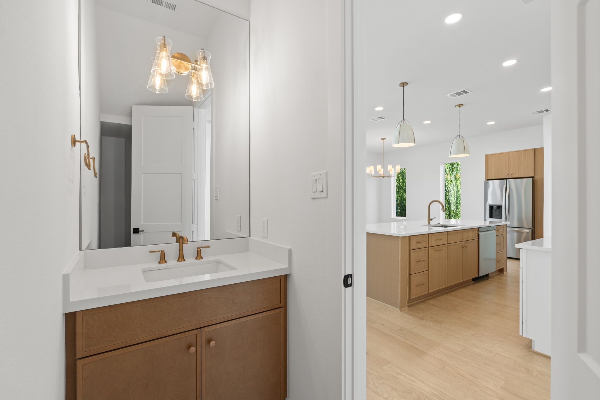 1103 East 37th Street Houston, TX 77022 - Photo 13 of 50