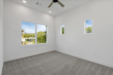 $559,900 | 1103 East 37th Street, Houston, TX 77022