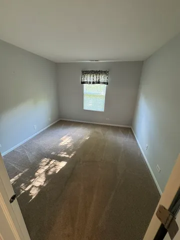 $2,500 | 1425 Millbrook Drive, Algonquin, IL 60102