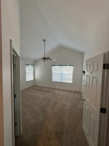 $2,500 | 1425 Millbrook Drive, Algonquin, IL 60102