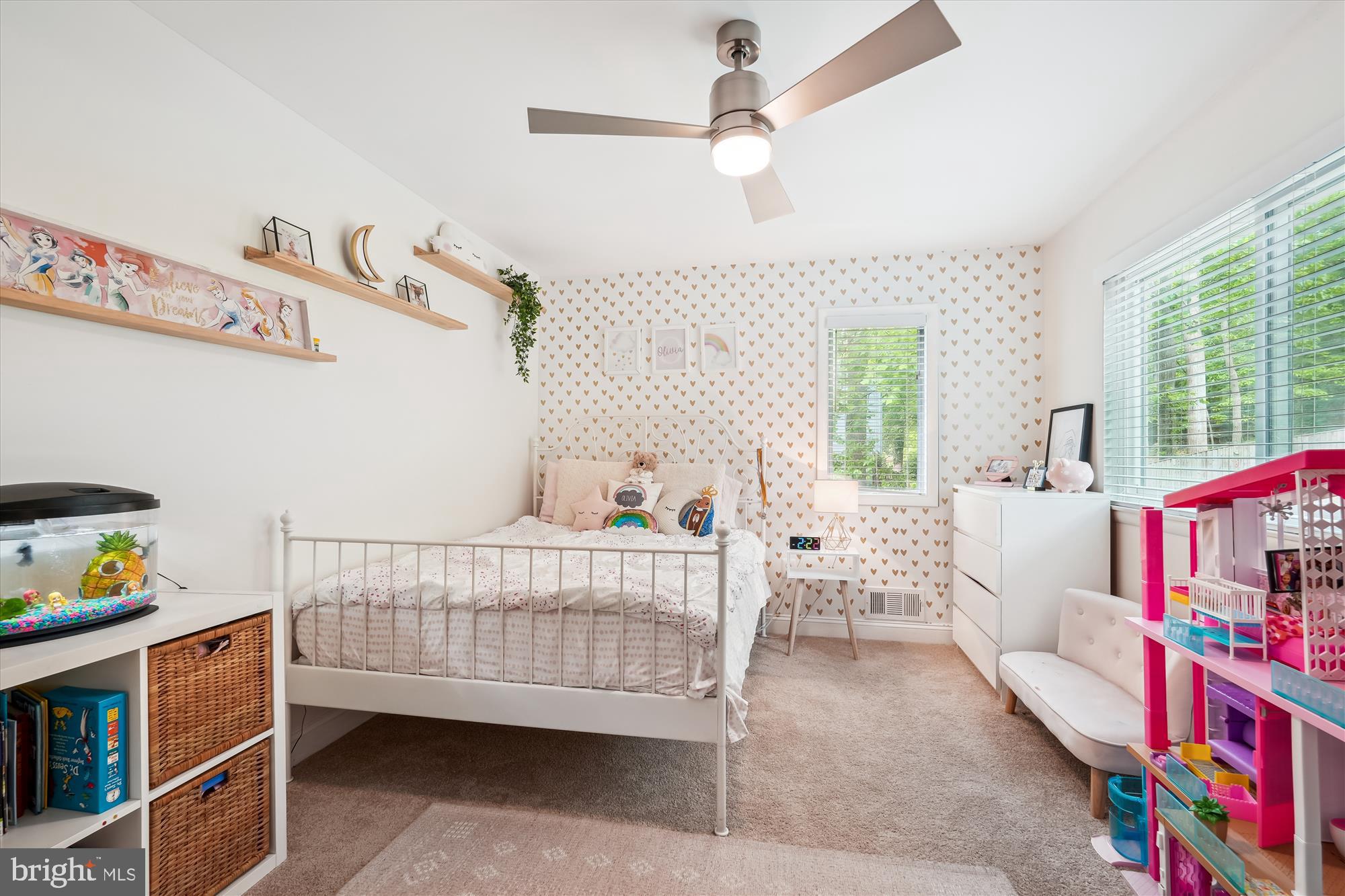 15109 Watergate Road Silver Spring, MD 20905 - Photo 26 of 50 Bedroom 3 with ceiling fan