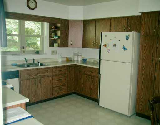 812 Limecrest Road Pittsburgh, PA 15221 - Photo 5 of 8 Kitchen.