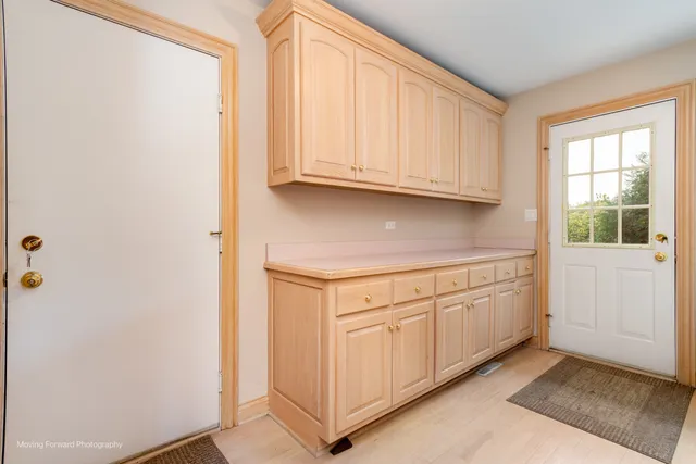 $1,099,990 | 9370 Cascade Circle, Burr Ridge, IL 60527