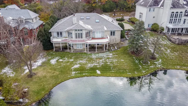$1,099,990 | 9370 Cascade Circle, Burr Ridge, IL 60527