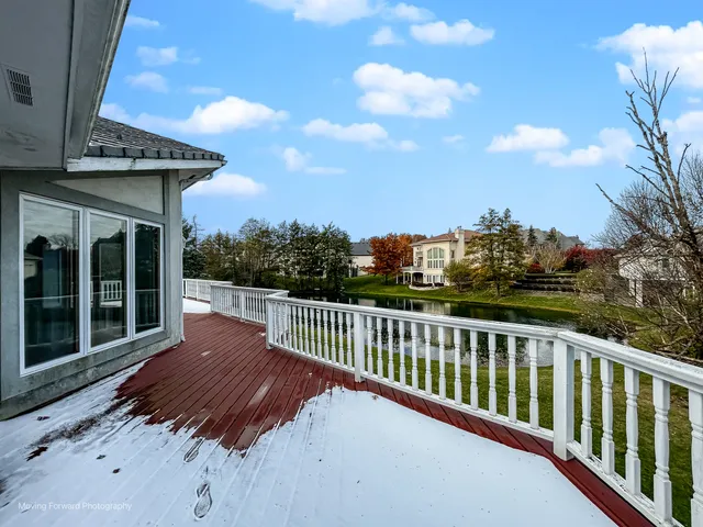 $1,099,990 | 9370 Cascade Circle, Burr Ridge, IL 60527