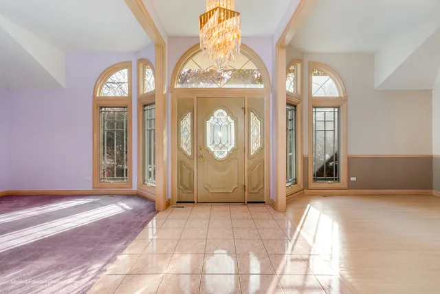 $1,099,990 | 9370 Cascade Circle, Burr Ridge, IL 60527