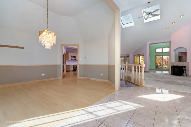 $1,099,990 | 9370 Cascade Circle, Burr Ridge, IL 60527