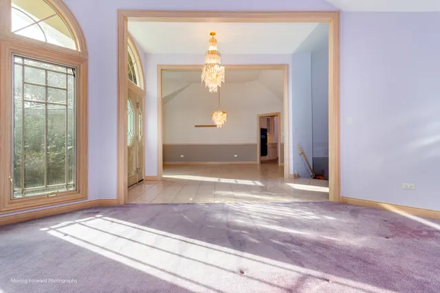 $1,099,990 | 9370 Cascade Circle, Burr Ridge, IL 60527