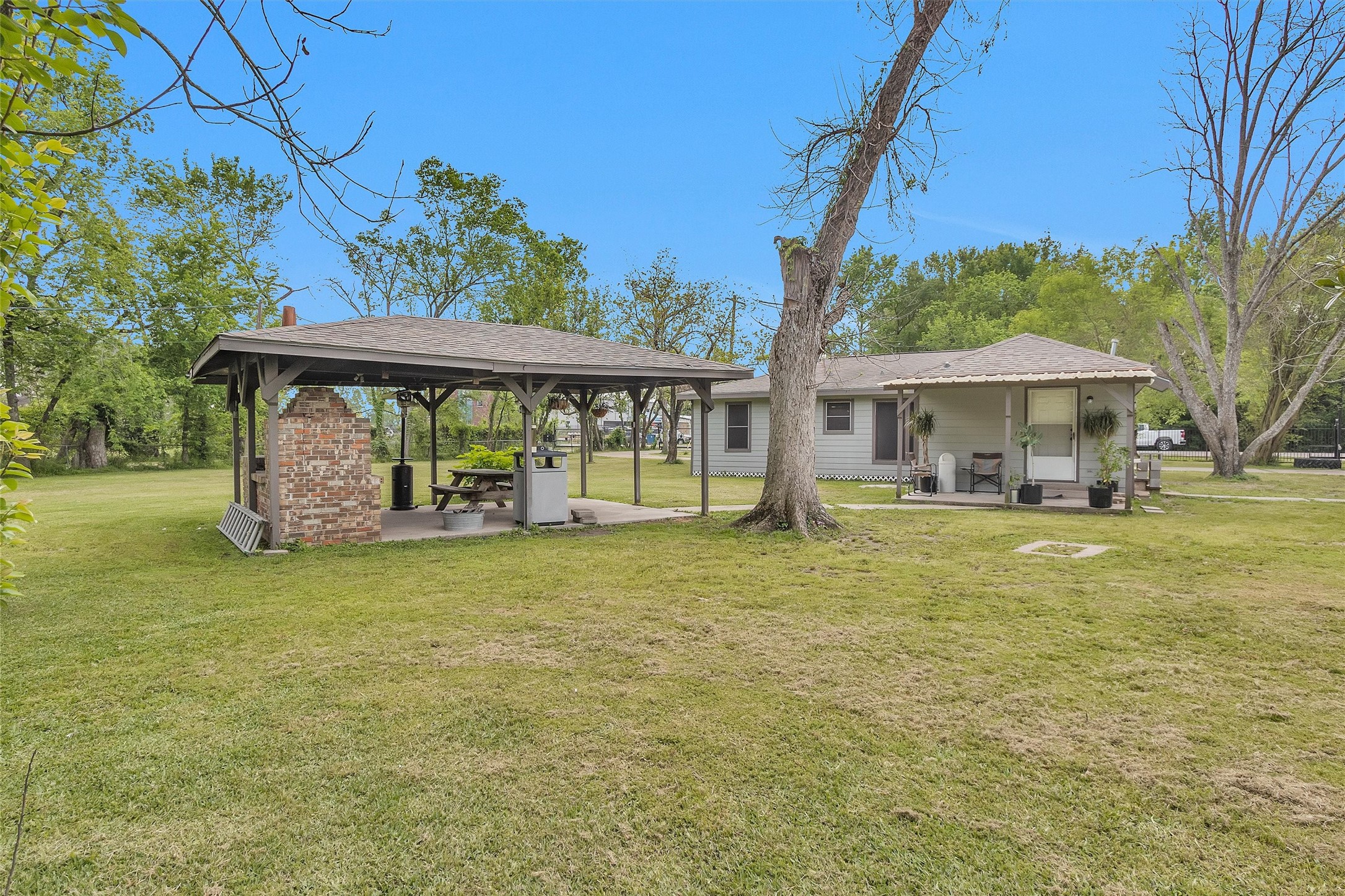 1725 Strawn Road Houston, TX 77039 - Photo 28 of 50