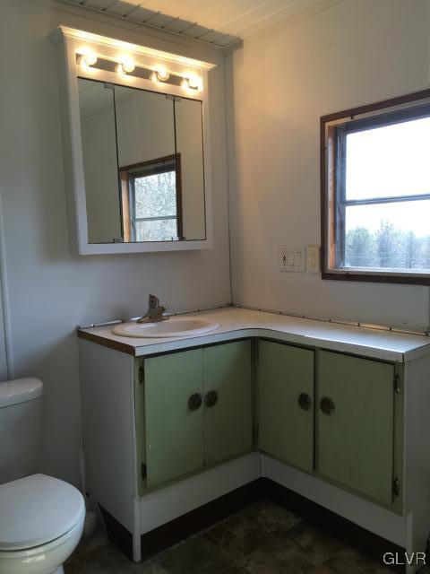 2788 Kuter Road Bath, PA 18014 - Photo 8 of 20 full bathroom