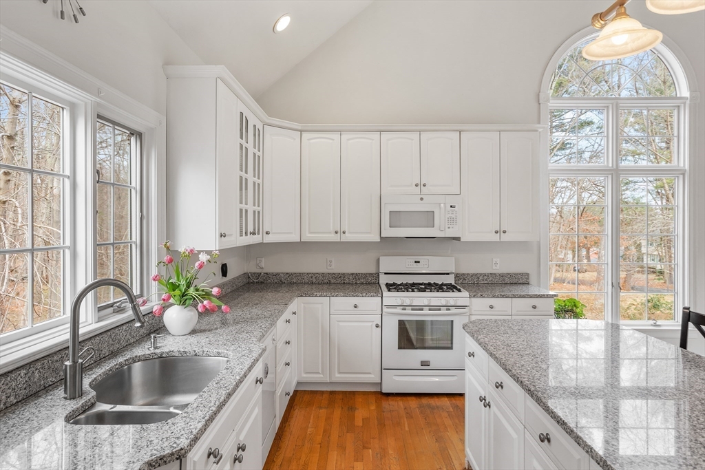2 Old Village Road Acton, MA 01720 - Photo 9 of 34