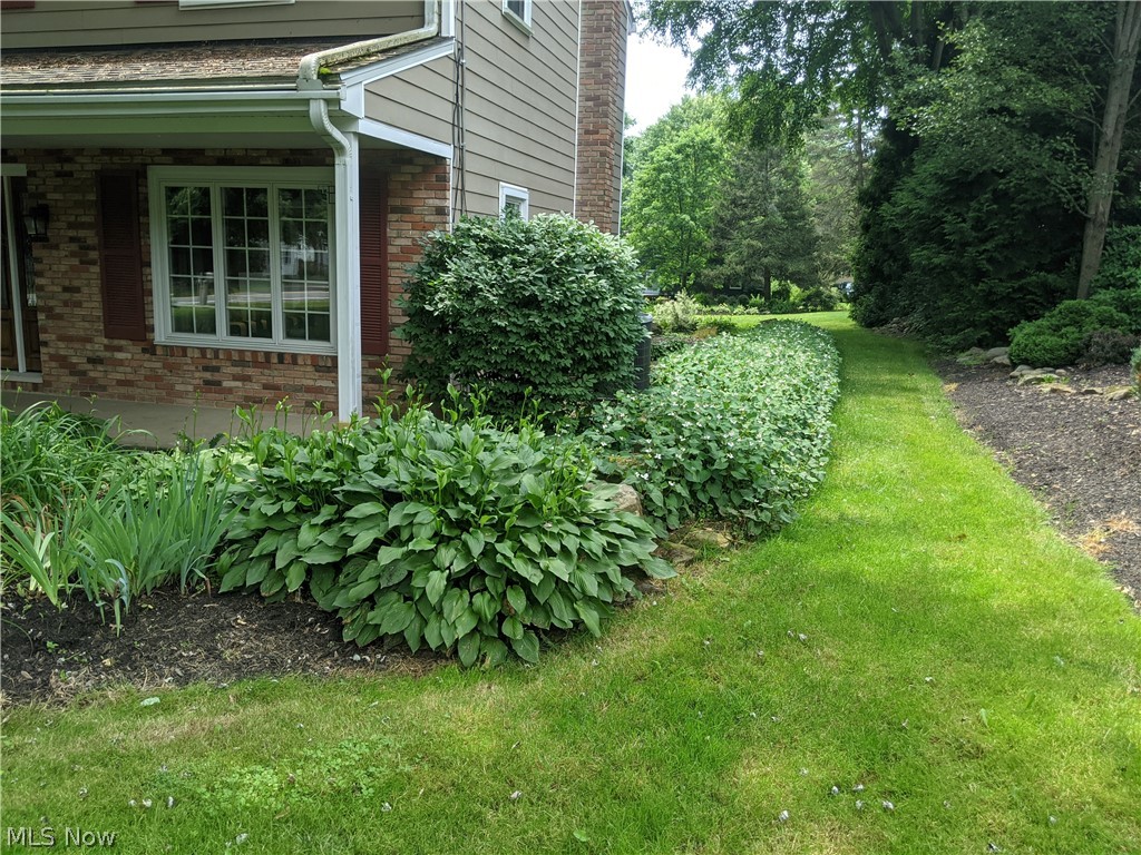 890 South Hametown Road Akron, OH 44321 - Photo 4 of 29