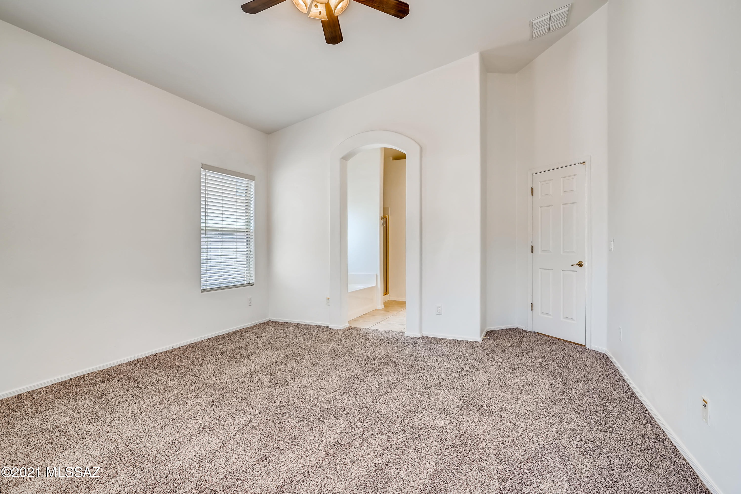60846 Rock Ledge Loop Tucson, AZ 85739 - Photo 18 of 33