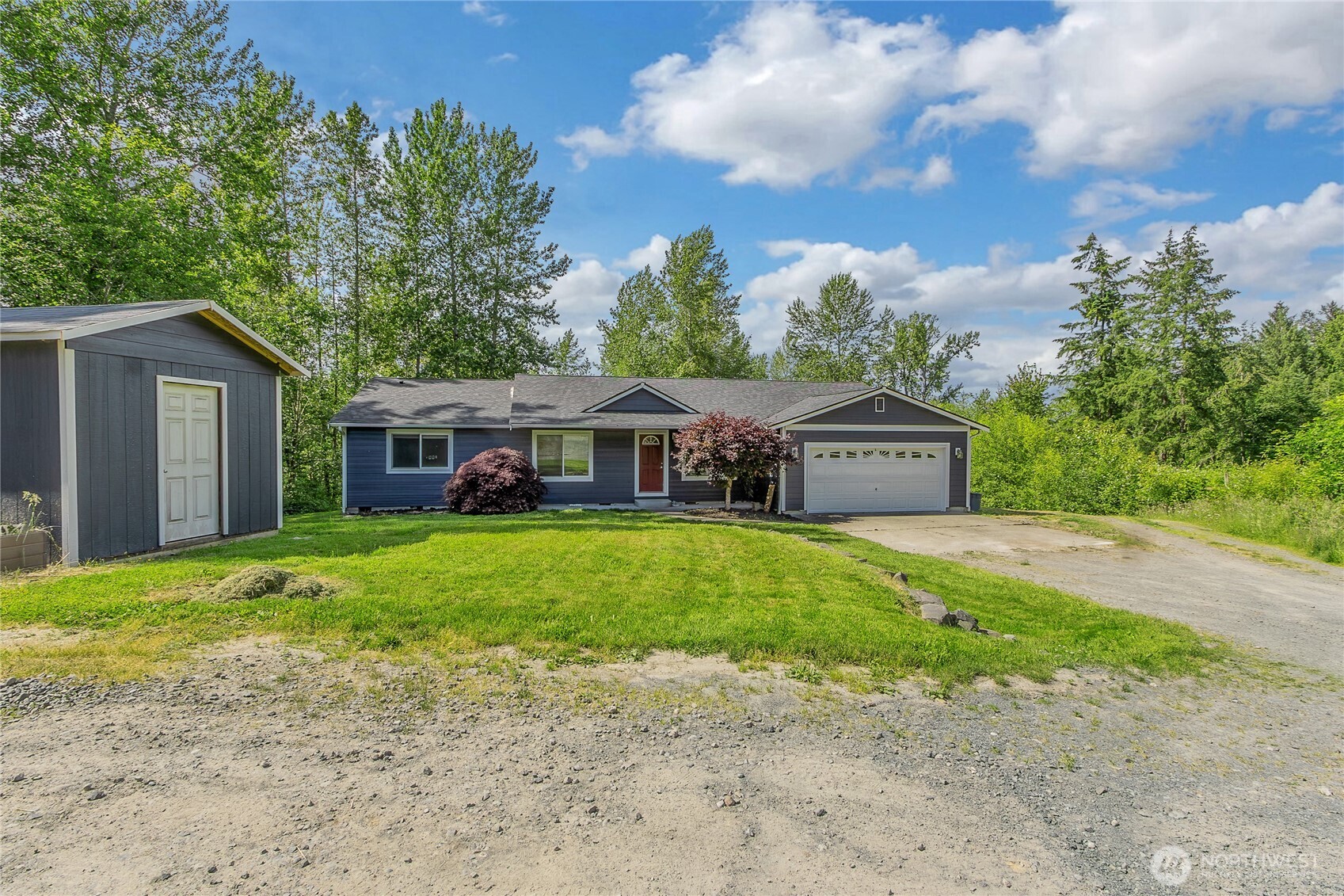 12311 Holtz Road East Eatonville, WA 98328 - Photo 4 of 34