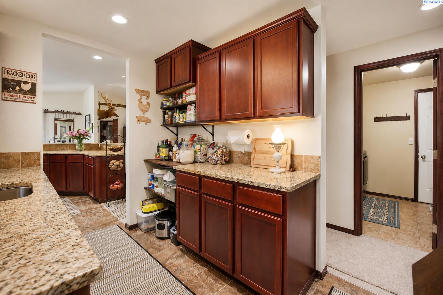 223108 East Perkins Road Kennewick, WA 99337 - Photo 37 of 49 Gallery Image 37