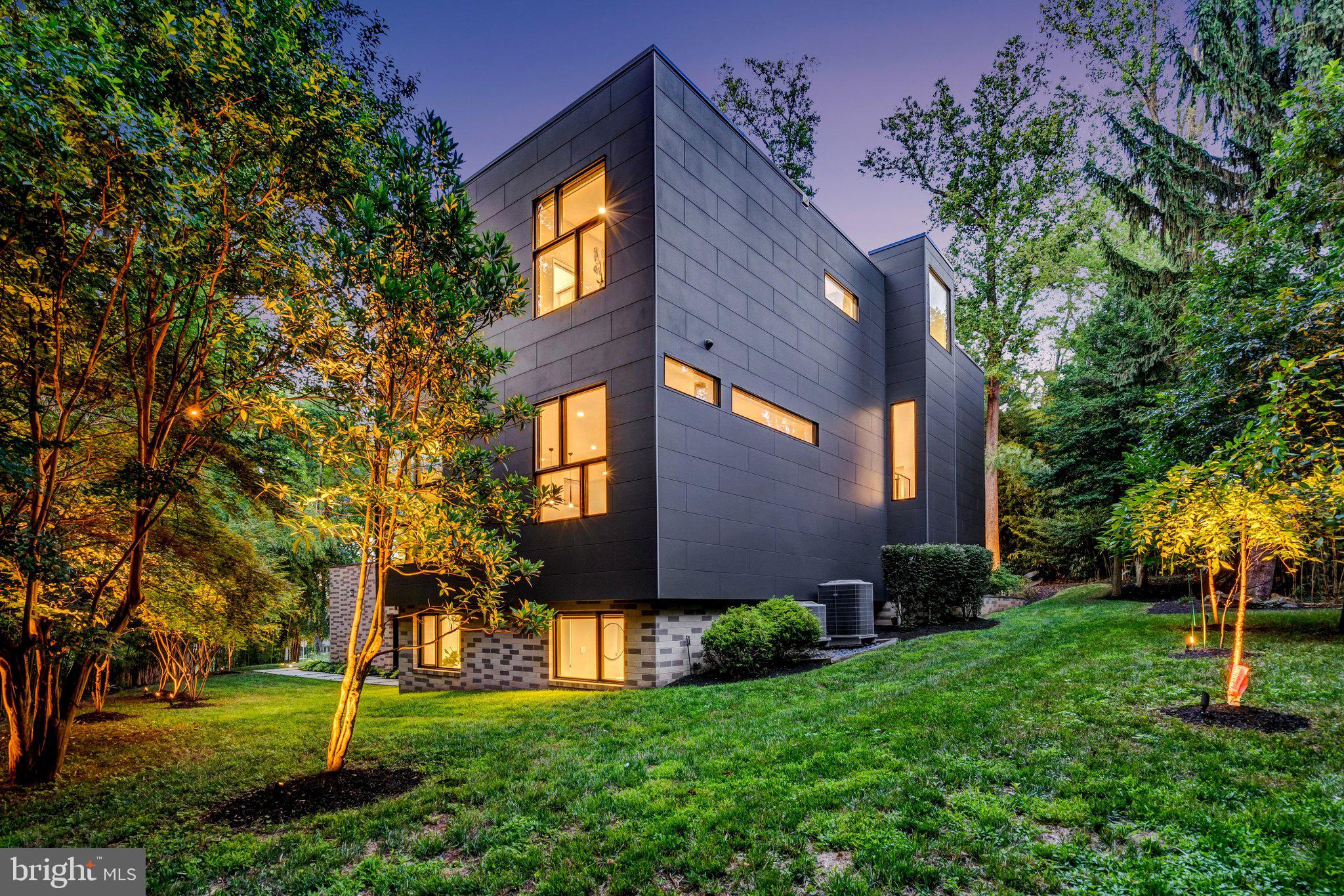 7815 Old Falls Road McLean, VA 22102 - Photo 38 of 129