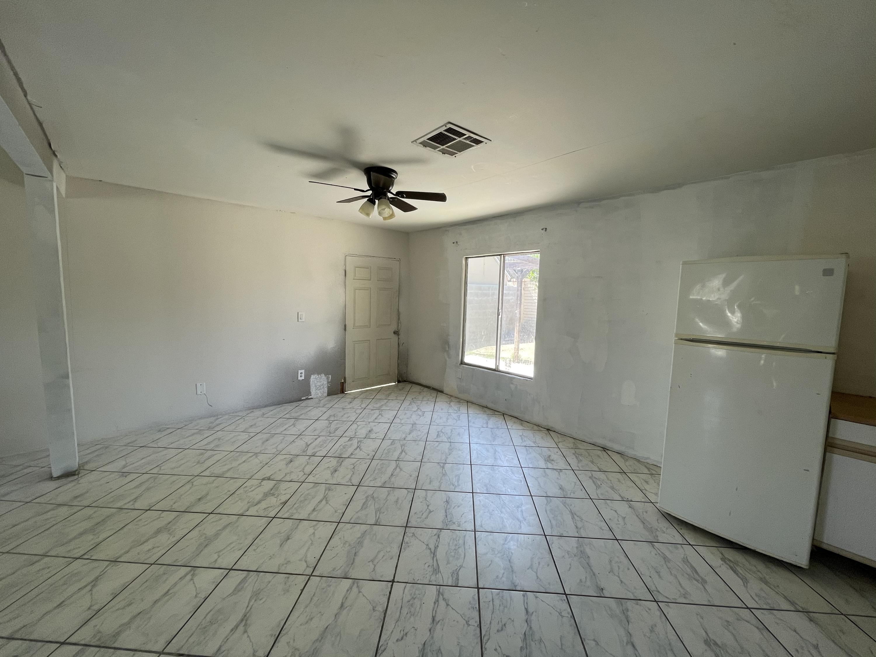 45861 Capistrano Street Indio, CA 92201 - Photo 5 of 22 D1A44ECF-620E-4C2F-B394-38FEC45B3D32