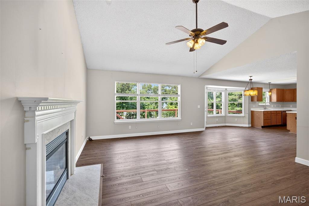 1429 Granite Ridge Drive St. Peters, MO 63303 - Photo 9 of 46