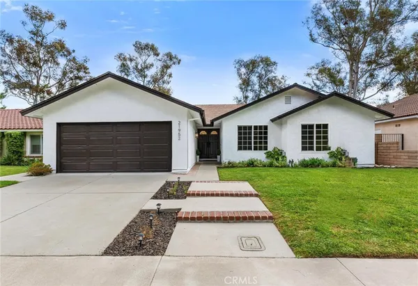 $1,500,000 | 21952 Esplendor, Mission Viejo, CA 92691