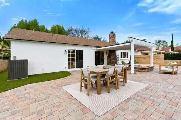 $1,500,000 | 21952 Esplendor, Mission Viejo, CA 92691