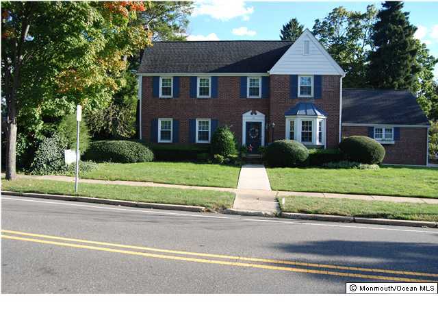 135 Harding Road Red Bank, NJ 07701 - Photo 1 of 3 Primary Photo