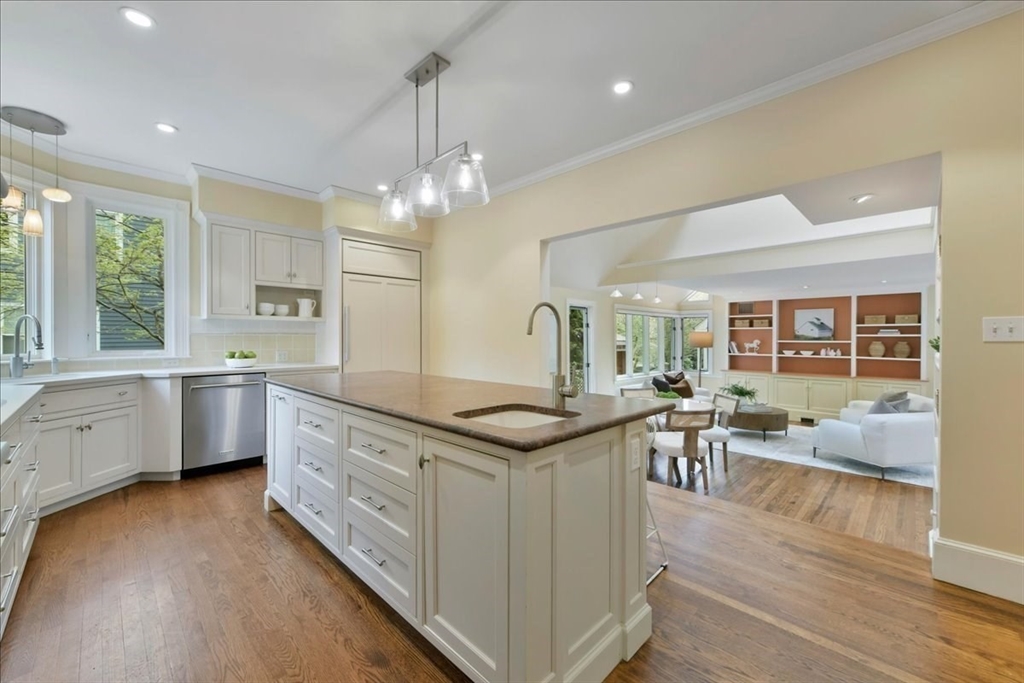 14 Locust Avenue Lexington, MA 02421 - Photo 11 of 40