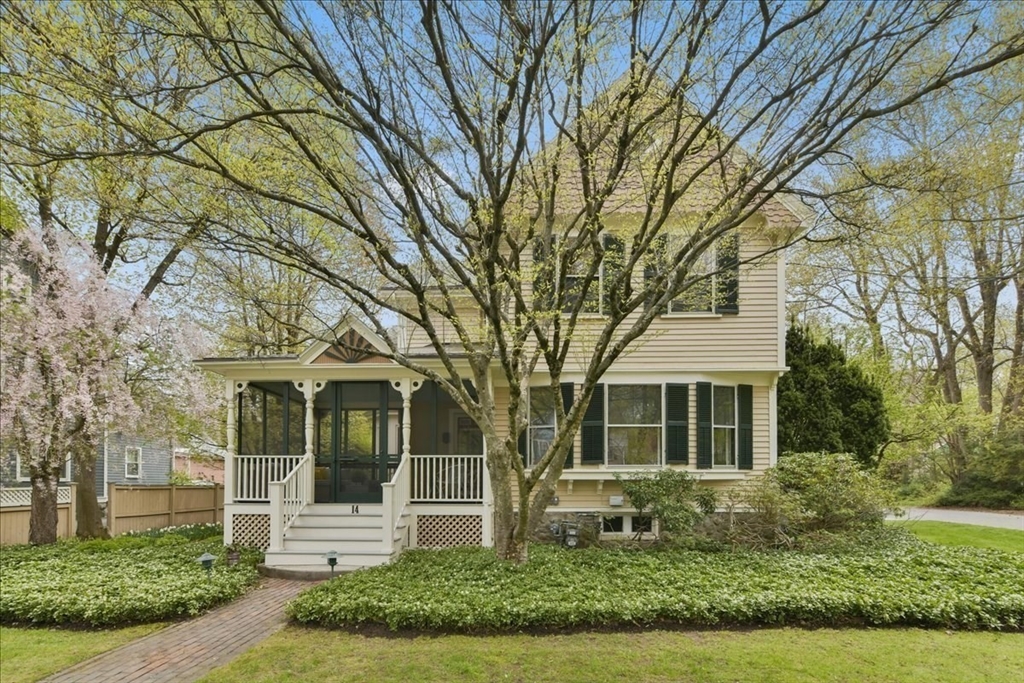 14 Locust Avenue Lexington, MA 02421 - Photo 2 of 40