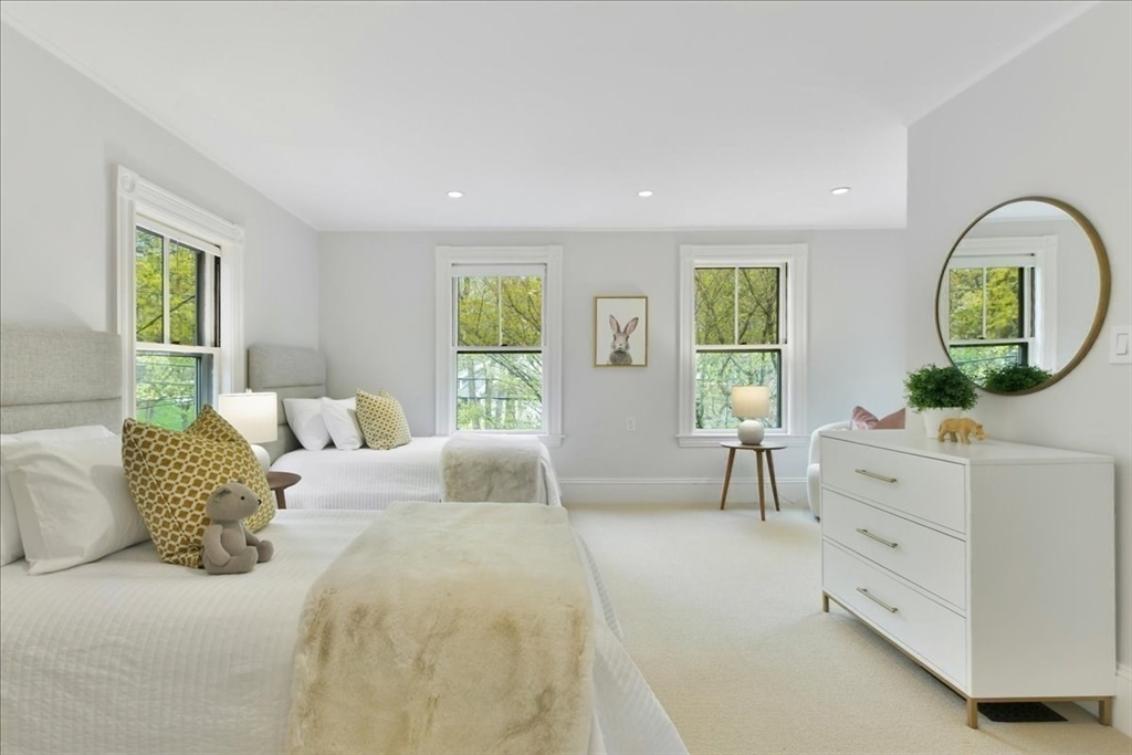 14 Locust Avenue Lexington, MA 02421 - Photo 31 of 40