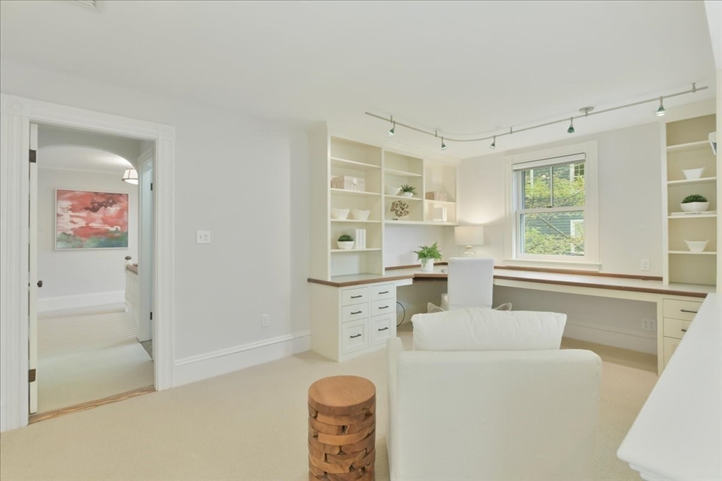 14 Locust Avenue Lexington, MA 02421 - Photo 32 of 40