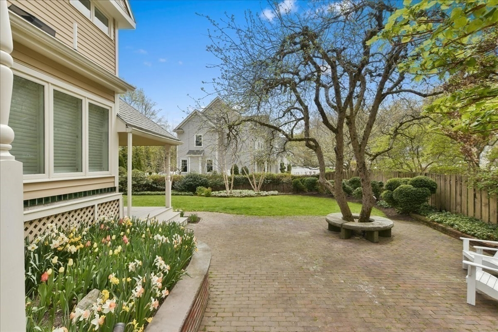 14 Locust Avenue Lexington, MA 02421 - Photo 38 of 40
