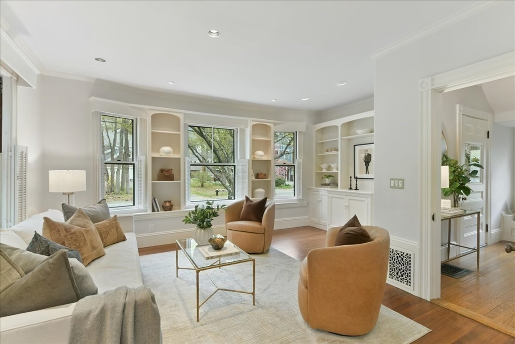 14 Locust Avenue Lexington, MA 02421 - Photo 5 of 40