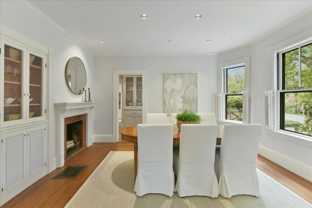 14 Locust Avenue Lexington, MA 02421 - Photo 6 of 40