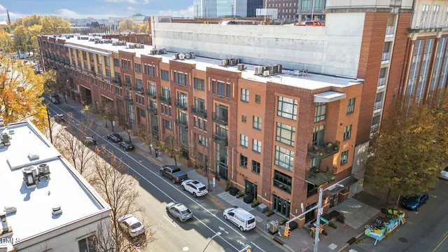 a picture of city view