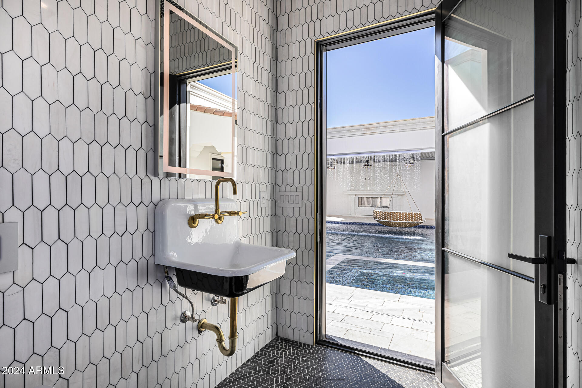 1480 East Raven Court Gilbert, AZ 85297 - Photo 126 of 151 87-Raven