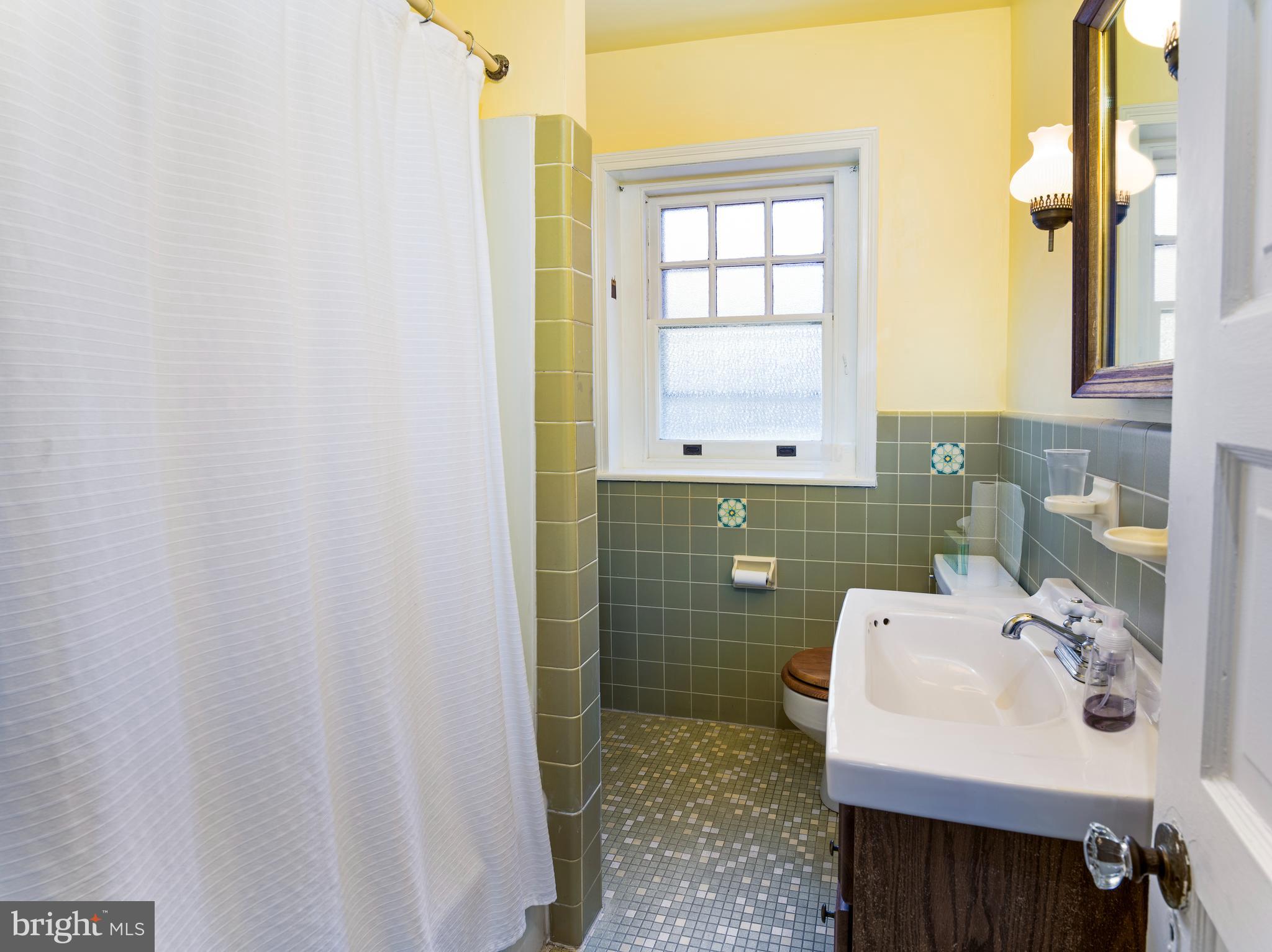 6420 Drexel Road Philadelphia, PA 19151 - Photo 16 of 28 Gallery Image 16