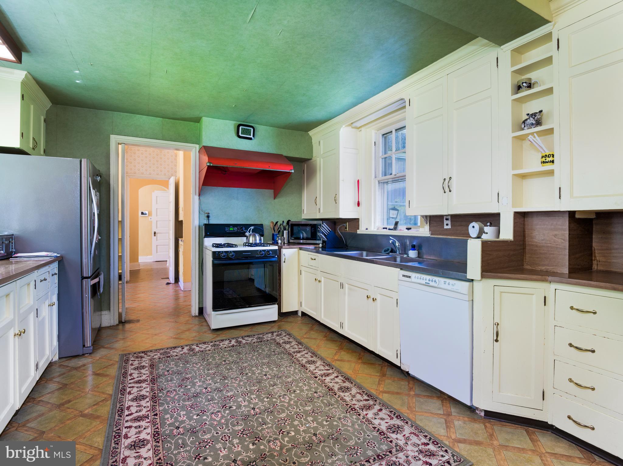 6420 Drexel Road Philadelphia, PA 19151 - Photo 10 of 28 Gallery Image 10