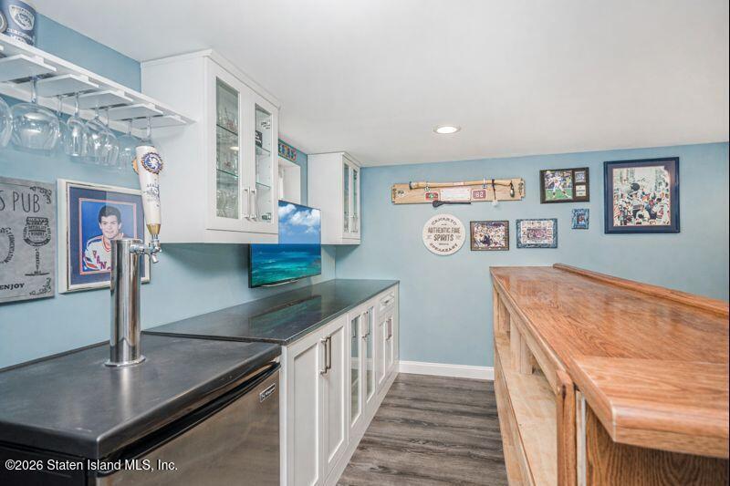 11 North Rhett Avenue Staten Island, NY 10308 - Photo 16 of 20 Photo Jan 02 2026, 11 08 01 AM