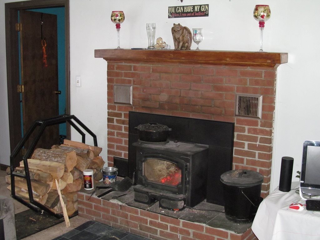 288 West Unity Road Claremont, NH 03743 - Photo 6 of 12 Gallery Image 6