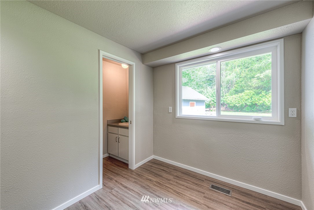 11363 Morford Road Sedro-Woolley, WA 98284 - Photo 13 of 25 Gallery Image 13