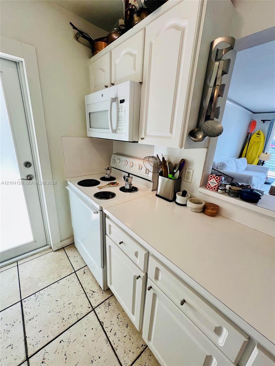 1441 Lincoln Road, Unit 207 Miami Beach, FL 33139 - Photo 16 of 33 Gallery Image 16