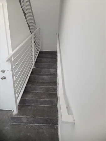 $6,000 | 825 Michigan Avenue, Unit 7, Miami Beach, FL 33139