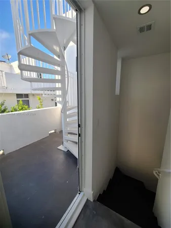$6,000 | 825 Michigan Avenue, Unit 7, Miami Beach, FL 33139