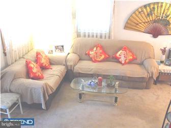 157 Flintlock Road Drexel Hill, PA 19026 - Photo 3 of 12 Great Room