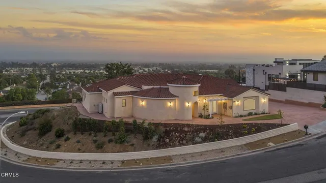 $2,975,000 | 6174 Cobblestone Drive, Ventura, CA 93003