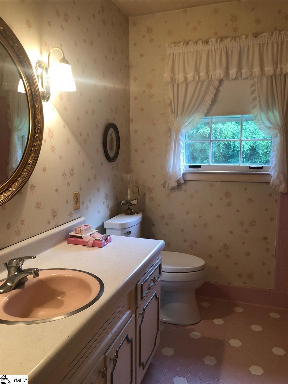 114 Covington Road Greenville, SC 29617 - Photo 33 of 35 Gallery Image 33
