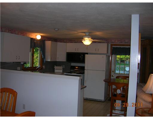 208 Capwell Avenue Woonsocket, RI 02895 - Photo 4 of 12 Kitchen.
