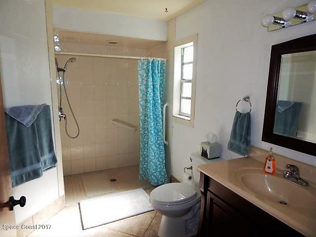 2395 Pepperwood Road Melbourne, FL 32935 - Photo 15 of 20 Common Bath