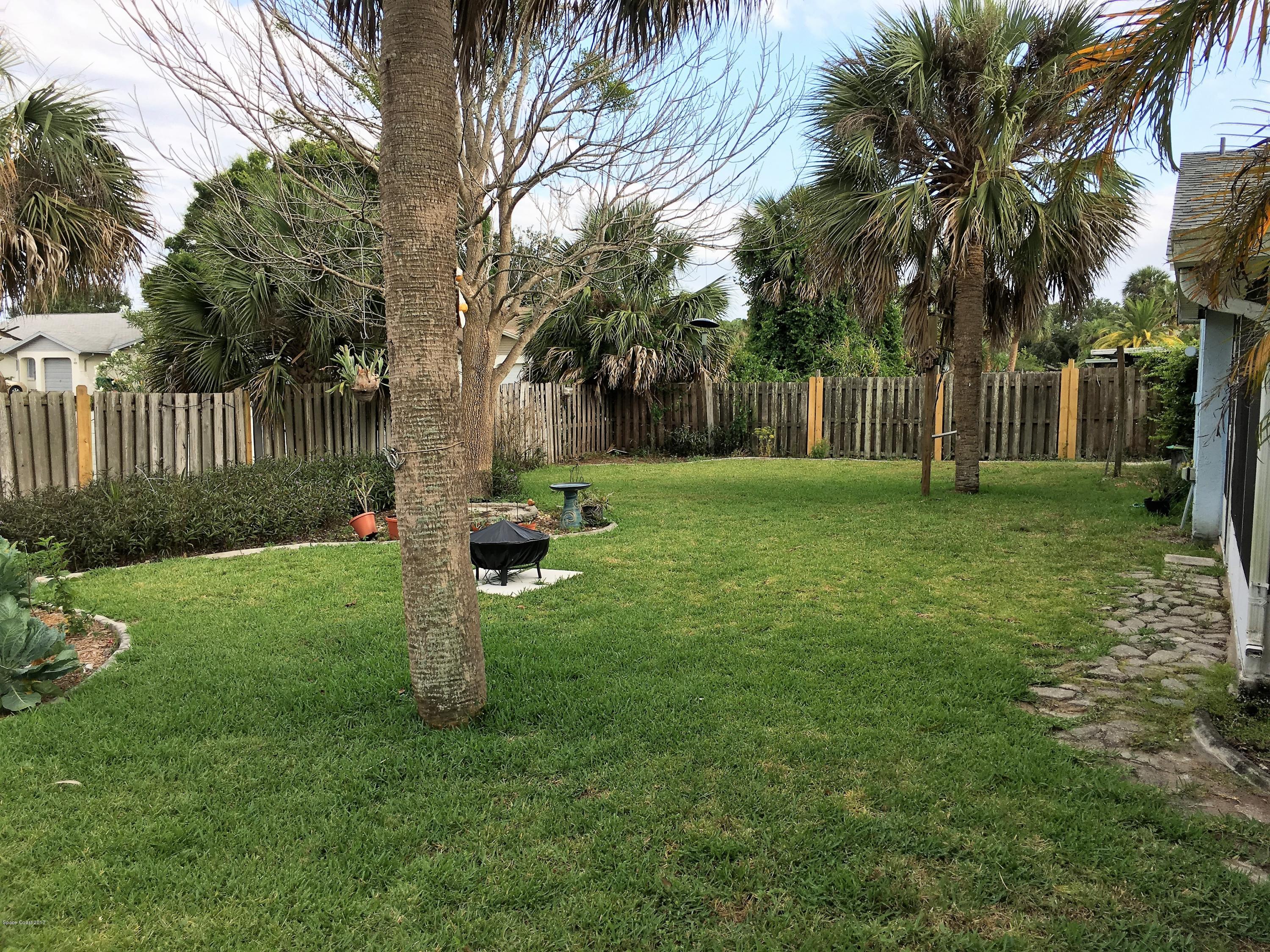 2395 Pepperwood Road Melbourne, FL 32935 - Photo 19 of 20 Backyard