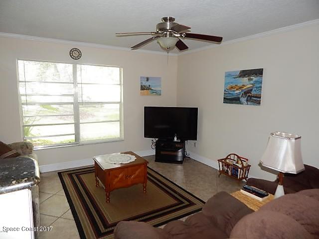 2395 Pepperwood Road Melbourne, FL 32935 - Photo 6 of 20 Living Room
